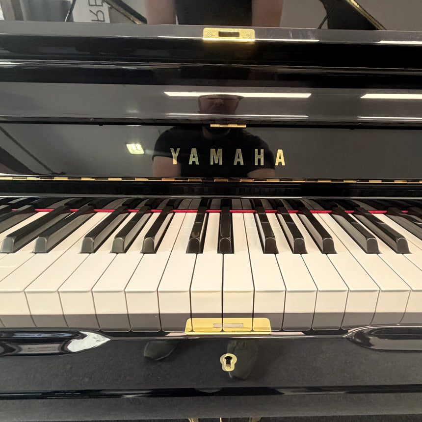 Yamaha Klavier YUS 1 SH TA schwarz poliert Occasion, Bestzustand, Bj. 2016 (gebraucht) - Musik-Ebert Gmbh