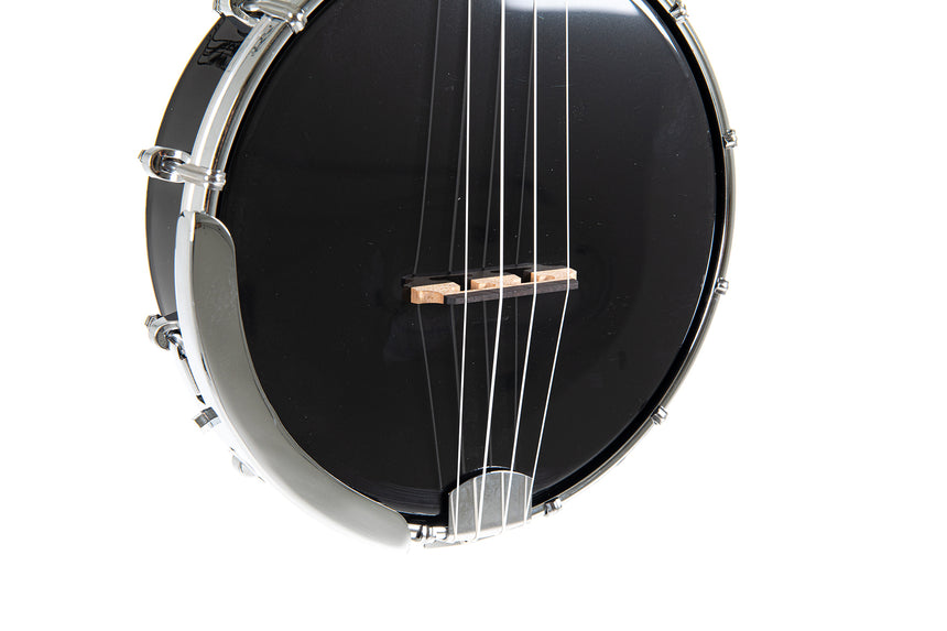 VGS Manoa VG512500 banjo ukulele, black head – detail of the head, bridge and rim