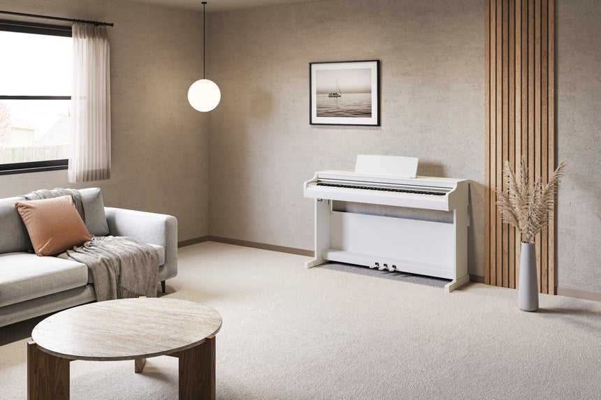 Yamaha YDP-166 Weiß – im Wohnraum
