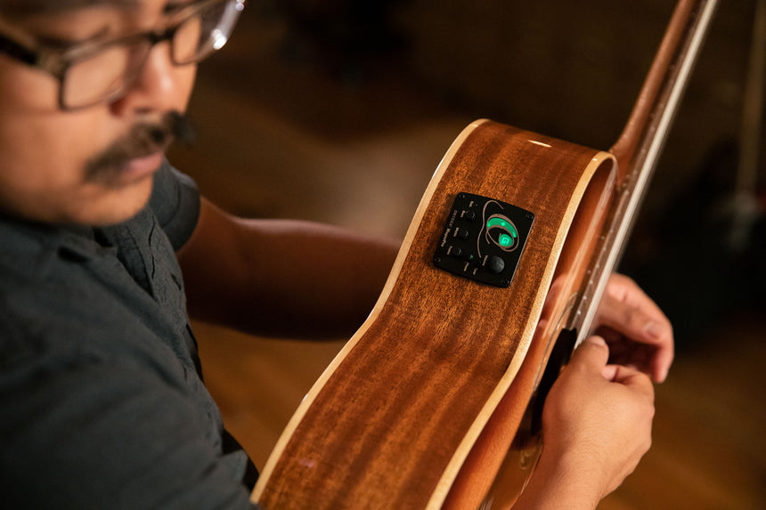 ORTEGA Performer Series Konzertgitarre Cutaway - Preamp + Tasche - Musik-Ebert Gmbh