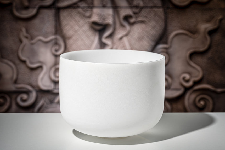 MEINL Sonic Energy CSB12C, white frosted – against an ornate background