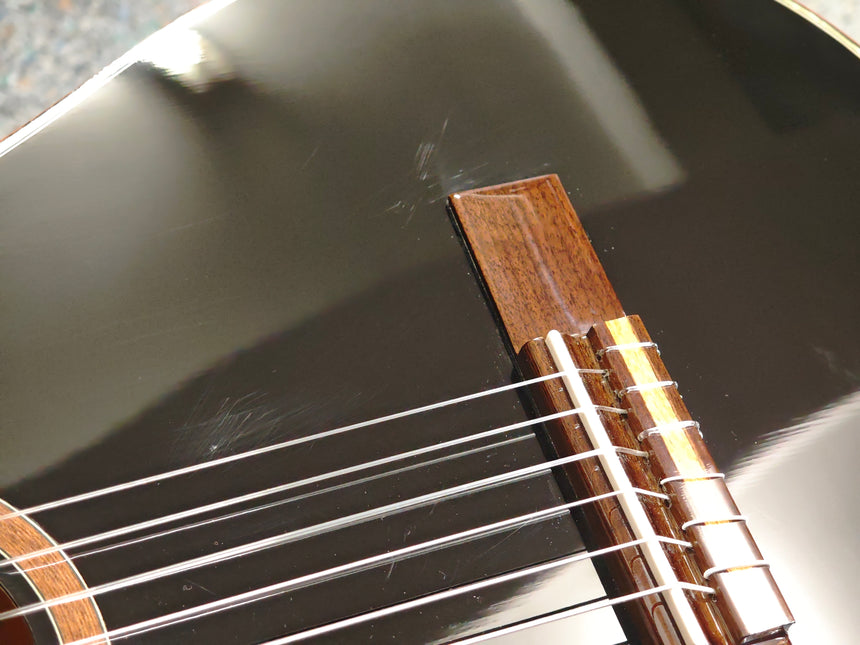 ORTEGA Family Series 4/4 48mm classical guitar - black + bag