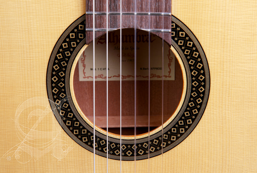 Alhambra 1C HT Abeto Konzertgitarre 4/4 mit Tasche limitierte Auflage Fichtendecke - Musik-Ebert Gmbh