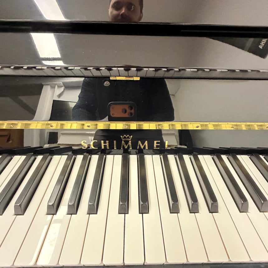 SCHIMMEL Klavier K 122 SE schwarz poliert Occasion Bj. 2002, Renner Mechanik mit Silent System - sehr guter Zustand (gebraucht) - Musik-Ebert Gmbh