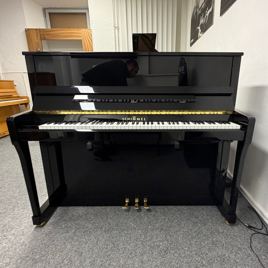 SCHIMMEL Klavier K 122 SE schwarz poliert Occasion Bj. 2002, Renner Mechanik mit Silent System - sehr guter Zustand (gebraucht) - Musik-Ebert Gmbh