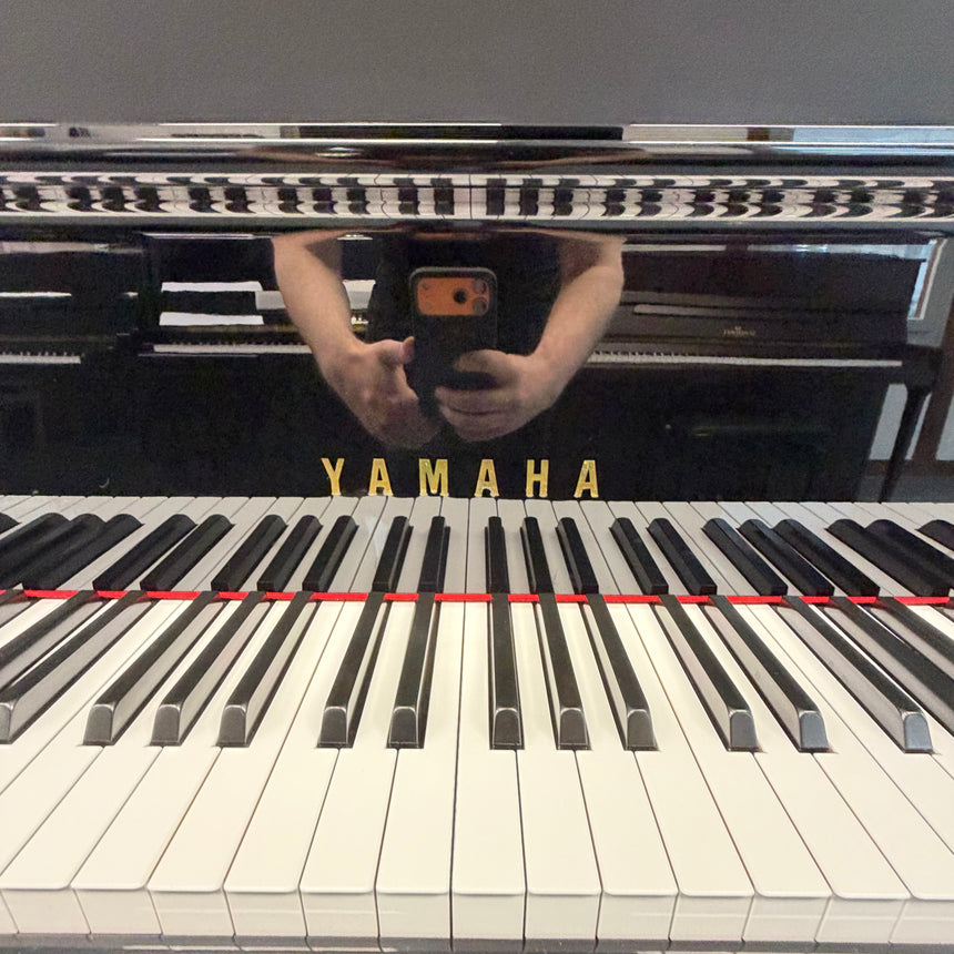 Yamaha Flügel Mod. C 1  schwarz poliert 161 cm Occasion Bj. 2006, Bestzustand (gebraucht) - Musik-Ebert Gmbh