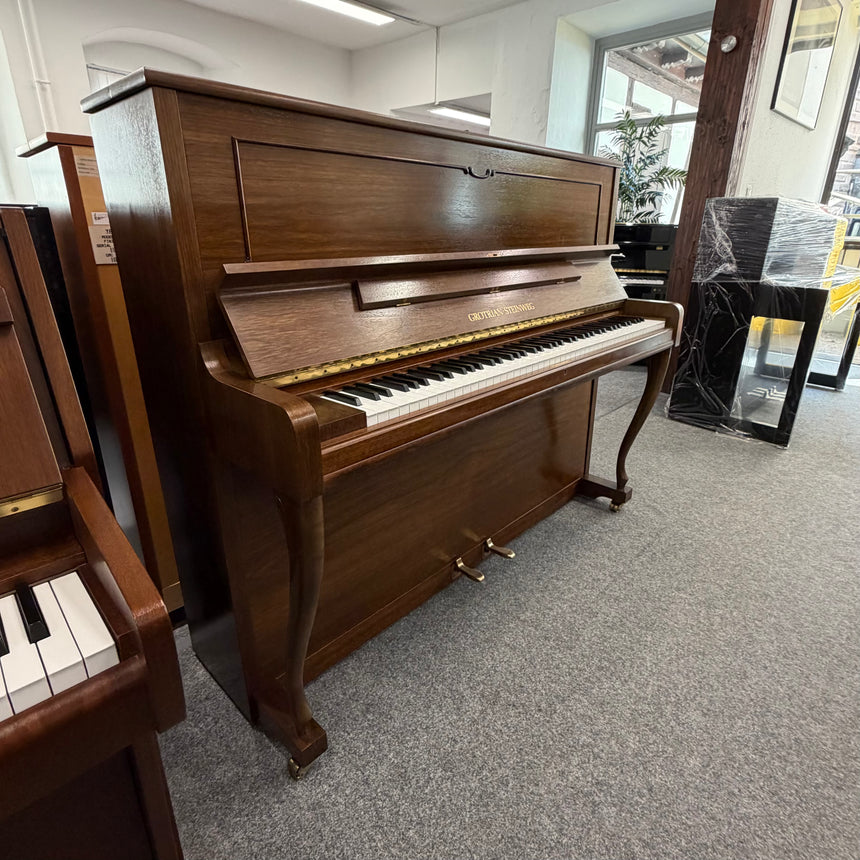 GROTRIAN-STEINWEG Klavier 122 Chippendale Nussbaum sehr guter Zustand Bj. 1982 (gebraucht)
