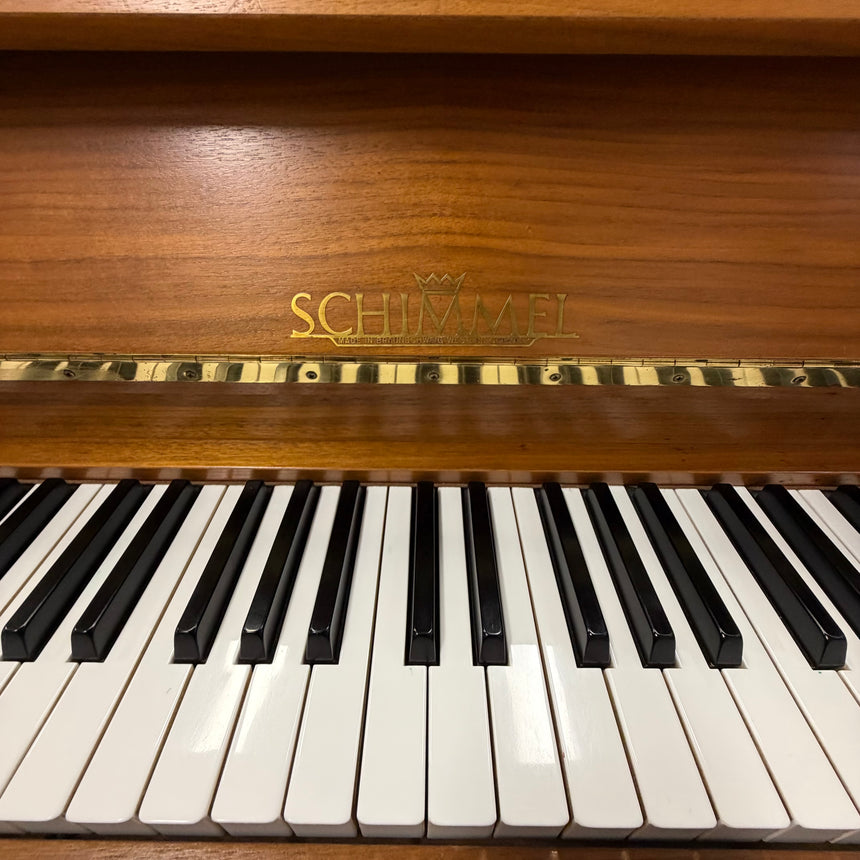 Schimmel Klavier 108 M Occasion – Nussbaum hell, Made in Germany (gebraucht)