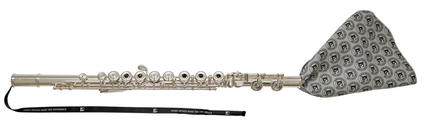 BG A32F Querflötenwischer, grau – Anwendung am Querflötenkörper