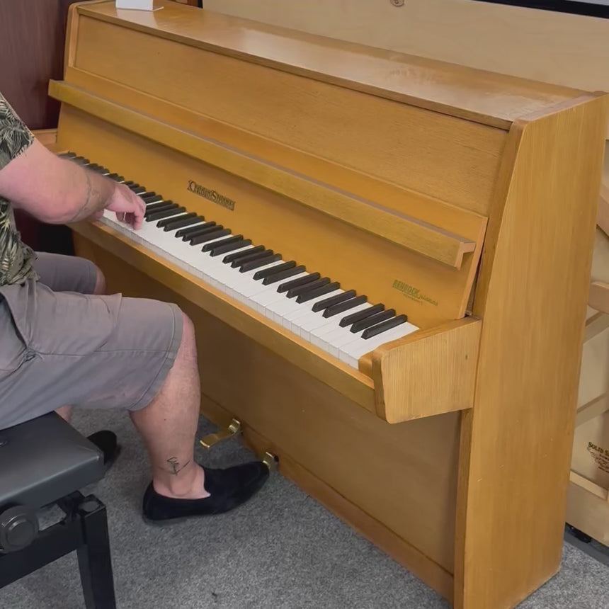 GROTRIAN-STEINWEG Klavier Mod. 100 Occasion Nussbaum hell Bj. 1960 (gebraucht)